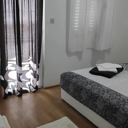 Apartmani Bezek Ston Exterior photo