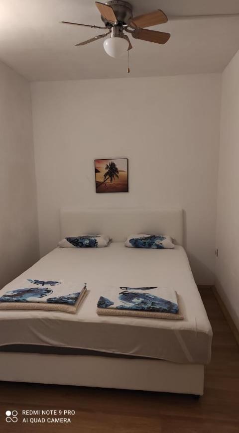 Bezek Apartment