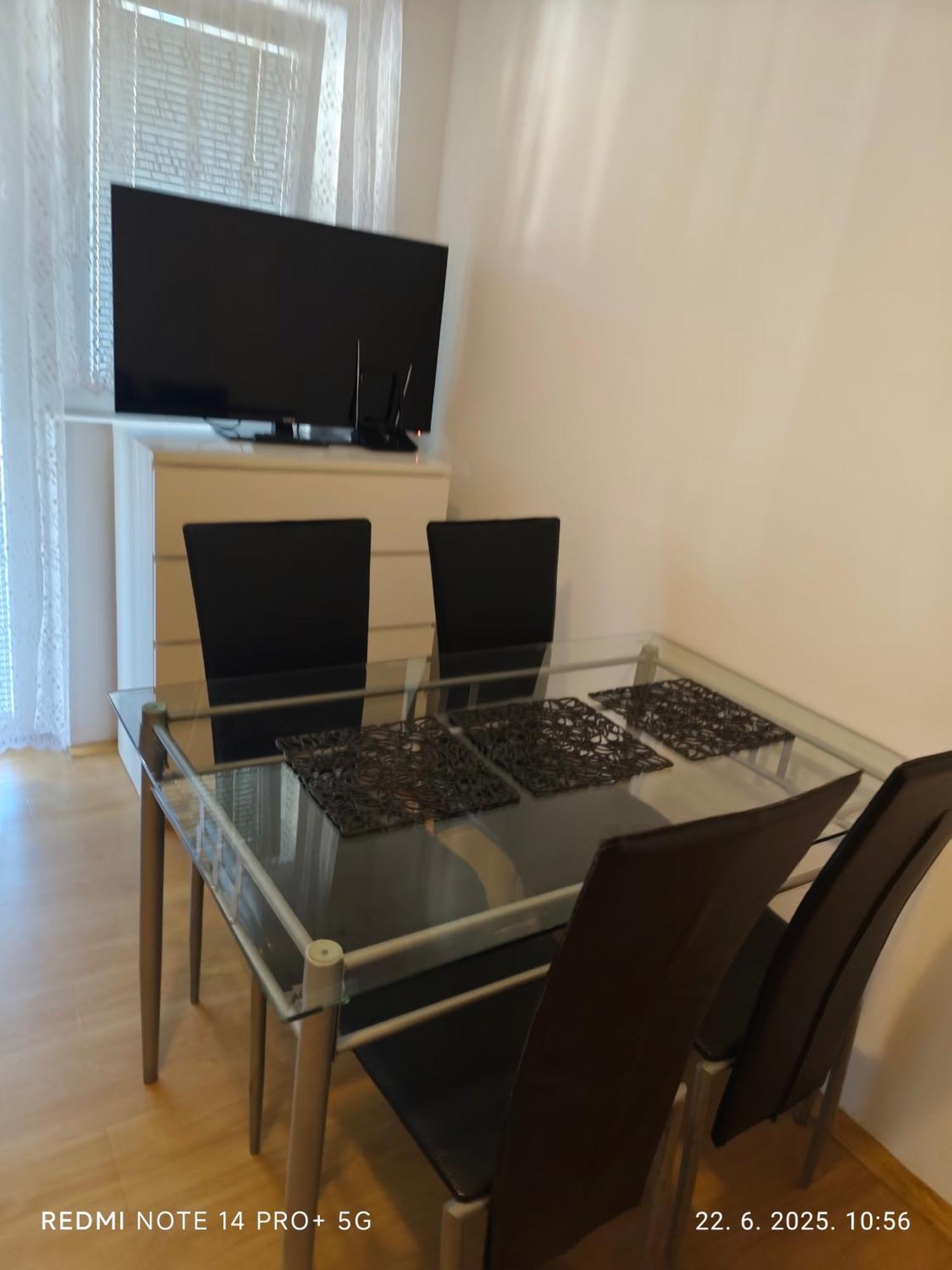 Bezek Apartment